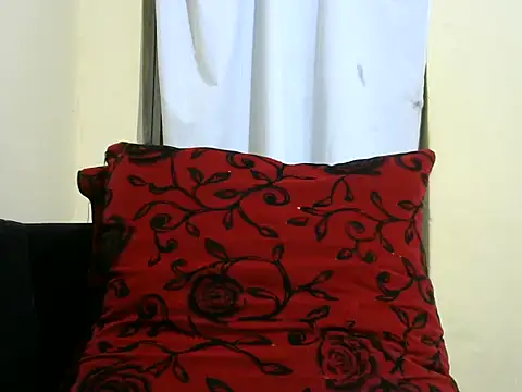 preettys56 online show from September 10, 2025, 7:25 pm