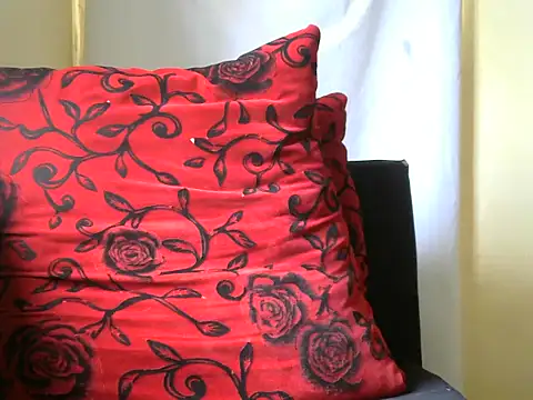 preettys56 online show from September 15, 2025, 6:46 am