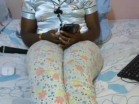 Snapshot of winnie254 chatting on October 14, 2025, 4:08 pm winnie254 online show from October 14, 2025, 4:08 pm