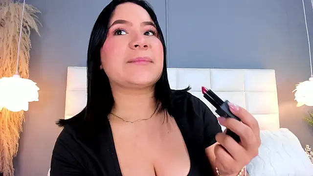 HannaKarson online show from January 16, 2026, 11:36 am