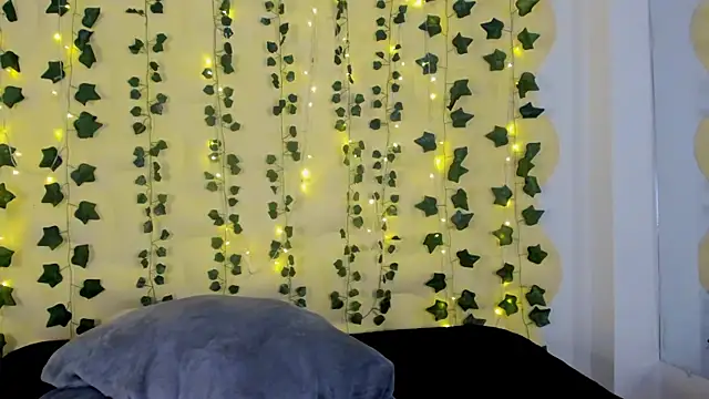 Snapshot of Natasha_Nasty2 chatting on February 1, 2025, 7:57 am Natasha Nasty2 online show from February 1, 2025, 7:57 am