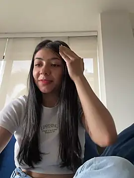 Snapshot of Liissa_cute_ chatting on July 24, 2026, 9:13 pm Liissa cute online show from July 24, 2026, 9:13 pm
