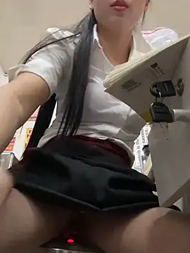 andii-1 online show from February 23, 2025, 5:12 am