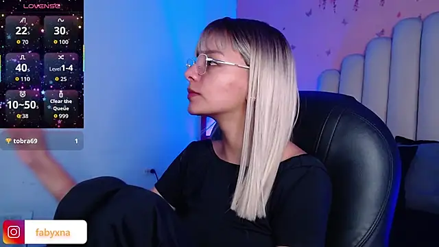 Snapshot of peyton_golden1 chatting on October 14, 2025, 3:51 am peyton golden1 online show from October 14, 2025, 3:51 am