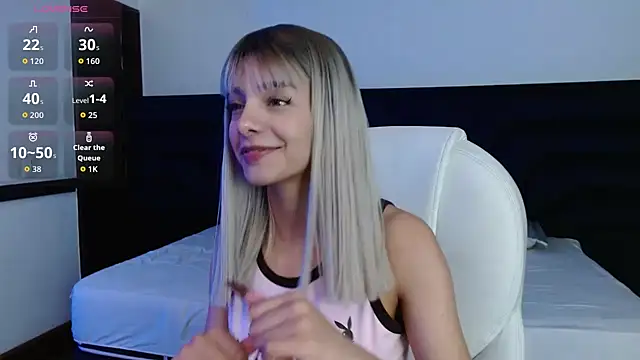 peyton golden1 online show from April 18, 2026, 3:32 am