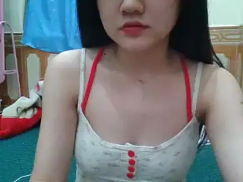 Snapshot of Yin-girl chatting on December 30, 2024, 11:59 am Yin-girl online show from December 30, 2024, 11:59 am