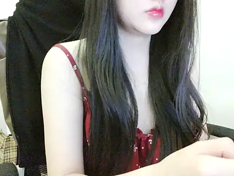 Snapshot of Yin-girl chatting on October 19, 2025, 7:58 pm Yin-girl online show from October 19, 2025, 7:58 pm