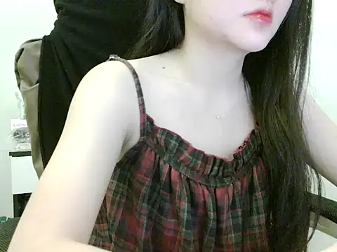 Snapshot of Yin-girl chatting on October 22, 2025, 6:40 pm Yin-girl online show from October 22, 2025, 6:40 pm
