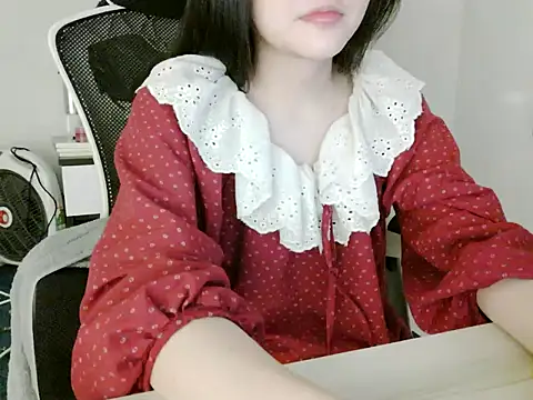 Snapshot of Yin-girl chatting on January 13, 2026, 6:13 pm Yin-girl online show from January 13, 2026, 6:13 pm