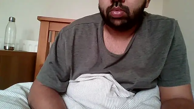 whoreboi98 online show from April 17, 2026, 10:18 am