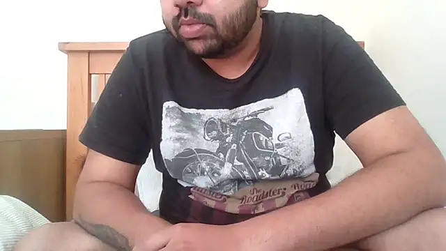 whoreboi98 online show from April 24, 2026, 11:56 am