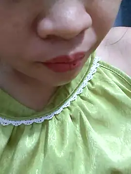 Snapshot of _Mira_69_ chatting on June 17, 2026, 7:44 am Mira 69 online show from June 17, 2026, 7:44 am