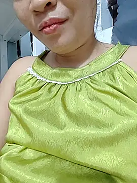 Snapshot of _Mira_69_ chatting on July 18, 2026, 1:15 pm Mira 69 online show from July 18, 2026, 1:15 pm