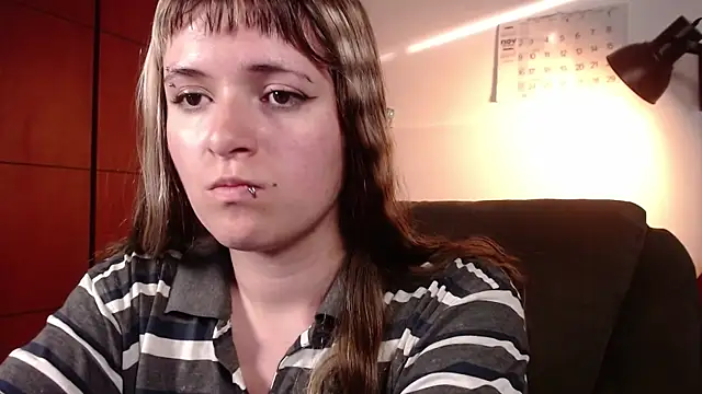 NEXT DOOR GIRL  online show from November 4, 2025, 9:58 pm