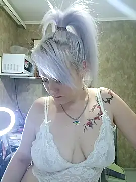 Tina Alev online show from January 29, 2025, 7:43 pm