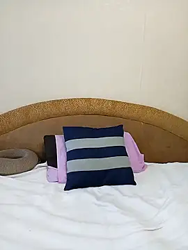 Tina Alev online show from March 3, 2025, 8:16 am