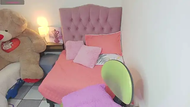 Snapshot of sofiasex99 chatting on June 3, 2026, 8:03 pm sofiasex99 online show from June 3, 2026, 8:03 pm
