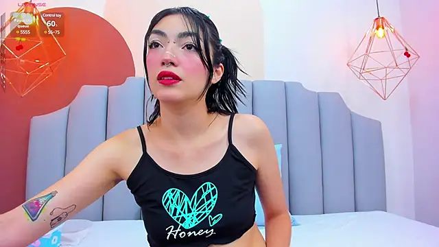 Snapshot of ThailyCherry chatting on January 10, 2025, 7:32 pm ThailyCherry online show from January 10, 2025, 7:32 pm