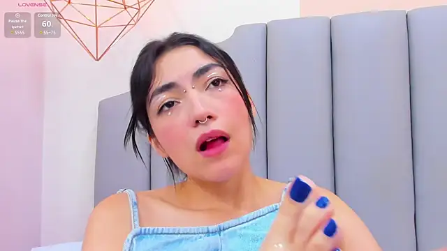 Snapshot of ThailyCherry chatting on January 25, 2025, 1:32 am ThailyCherry online show from January 25, 2025, 1:32 am