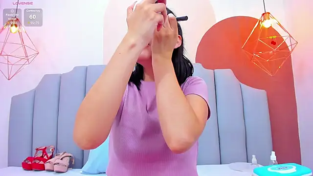 Snapshot of ThailyCherry chatting on January 28, 2025, 7:32 pm ThailyCherry online show from January 28, 2025, 7:32 pm