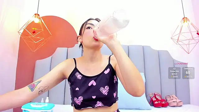 Snapshot of ThailyCherry chatting on February 7, 2025, 7:17 pm ThailyCherry online show from February 7, 2025, 7:17 pm