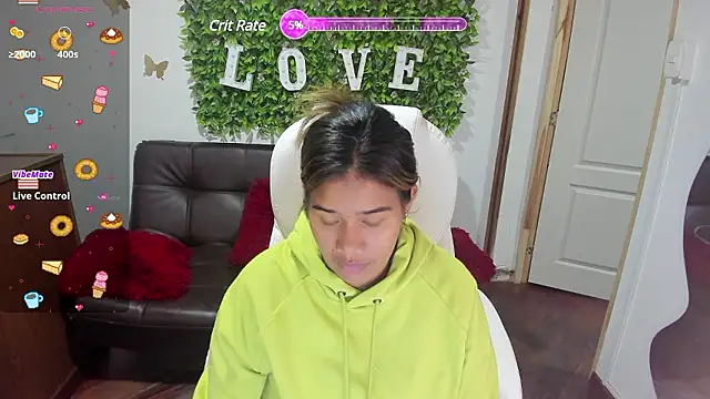 Enma  clark online show from December 3, 2024, 3:09 am