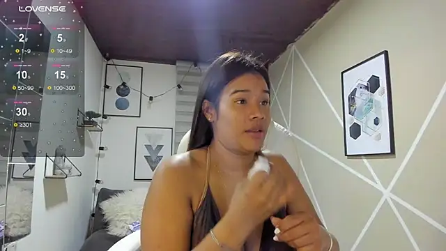 Enma  clark online show from March 8, 2026, 4:05 am