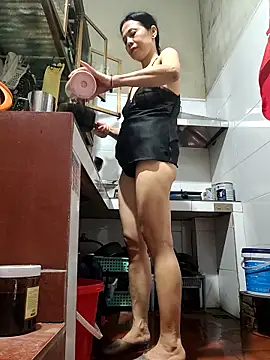 Tinease online show from October 12, 2025, 12:59 pm