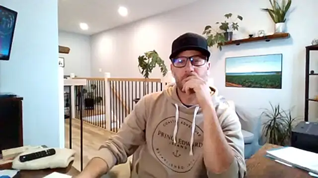 Snapshot of Bigdicktrav902 chatting on January 13, 2026, 1:27 pm Bigdicktrav902 online show from January 13, 2026, 1:27 pm