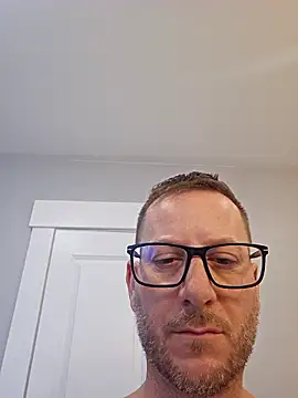 Snapshot of Bigdicktrav902 chatting on January 19, 2026, 3:27 pm Bigdicktrav902 online show from January 19, 2026, 3:27 pm