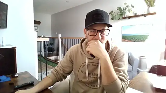 Snapshot of Bigdicktrav902 chatting on March 9, 2026, 1:04 pm Bigdicktrav902 online show from March 9, 2026, 1:04 pm