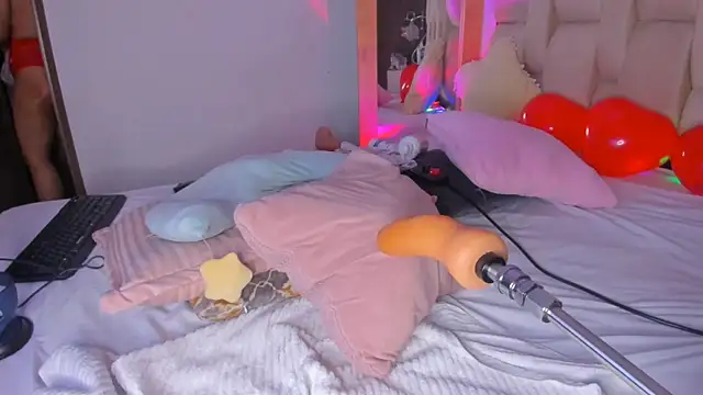 Snapshot of brendaruiz chatting on February 14, 2025, 2:02 pm brendaruiz online show from February 14, 2025, 2:02 pm