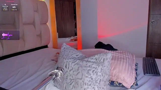 Snapshot of brendaruiz chatting on November 15, 2025, 11:51 am brendaruiz online show from November 15, 2025, 11:51 am