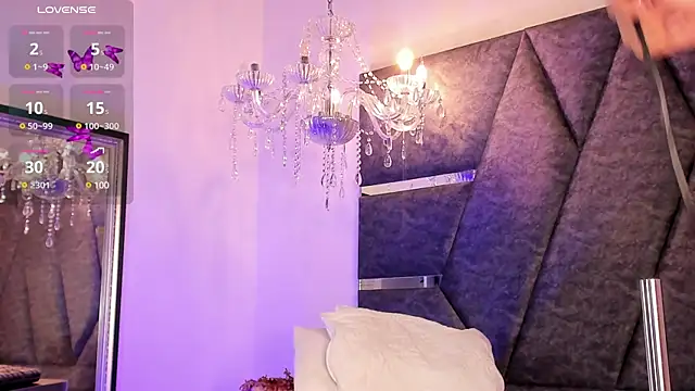 Maya Bluee online show from March 2, 2025, 9:53 am