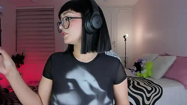 SweetJennaa online show from March 14, 2025, 4:21 am