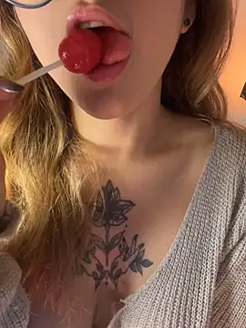 Snapshot of SweetJennaa chatting on February 12, 2026, 12:16 am SweetJennaa online show from February 12, 2026, 12:16 am