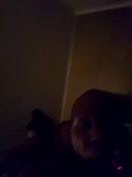 Snapshot of Cameltoekilla chatting on December 19, 2024, 4:23 am Cameltoekilla online show from December 19, 2024, 4:23 am