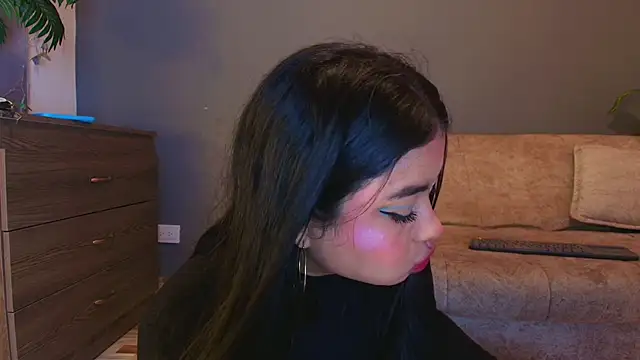 jade brunnette online show from May 28, 2026, 8:28 pm