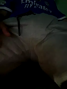 MephiticBermudas online show from September 16, 2025, 6:25 am