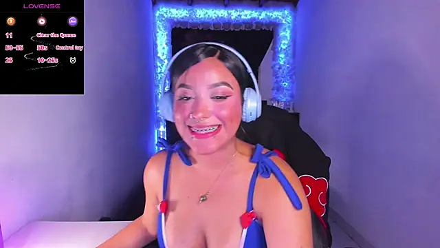 Snapshot of Mariana_Hasper_ chatting on December 10, 2024, 4:02 am Mariana Hasper  online show from December 10, 2024, 4:02 am