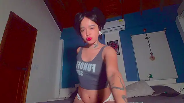 ariana-white- online show from September 12, 2025, 12:22 am