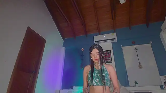 ariana-white- online show from September 20, 2025, 1:28 am