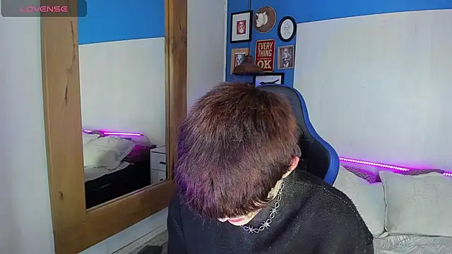 VladHellsing4 online show from March 21, 2025, 1:56 pm