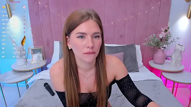 MilaVoxx online show from March 12, 2025, 8:41 am