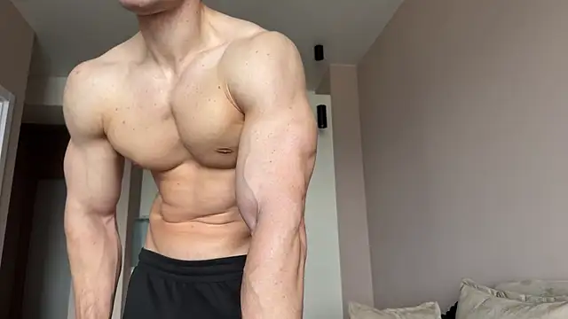 Snapshot of Andy_pecman chatting on June 18, 2026, 1:26 pm Andy pecman online show from June 18, 2026, 1:26 pm