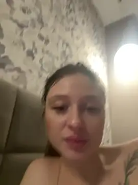 Kimsweet7 online show from January 28, 2025, 8:15 pm