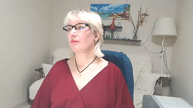 FleurMays online show from January 15, 2025, 11:00 am