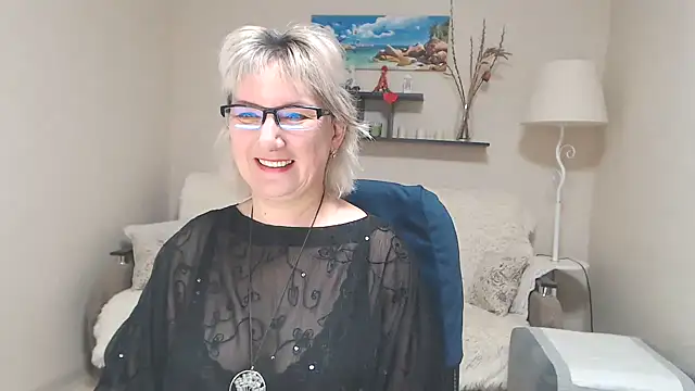 FleurMays online show from February 12, 2025, 7:02 am