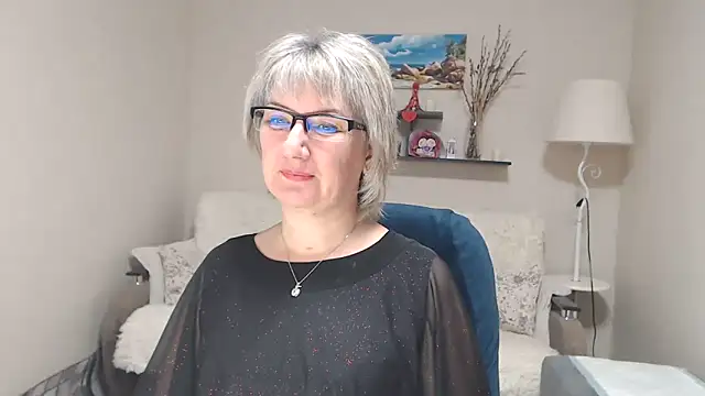 FleurMays online show from November 8, 2025, 5:07 am