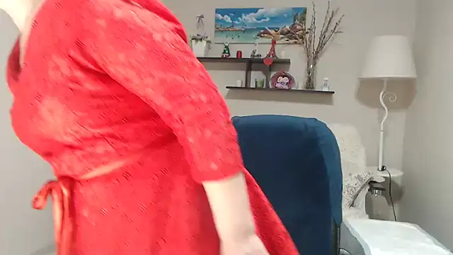 FleurMays online show from February 17, 2026, 4:42 am